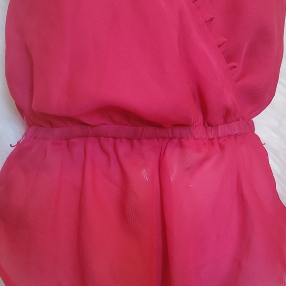 GUESS Marciano Fuschia Peplum V-Neck Blouse Top - Size XS, 0 - Picture 3 of 5